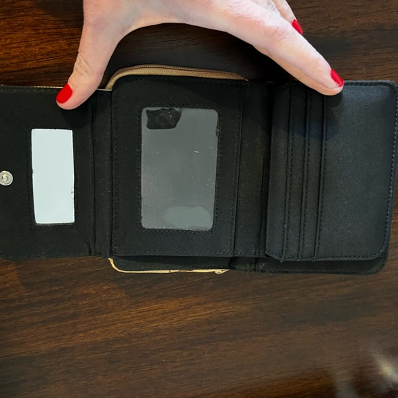 Burberry Lancaster Check Tan and Black Folding Wallet - Picture 5 of 5